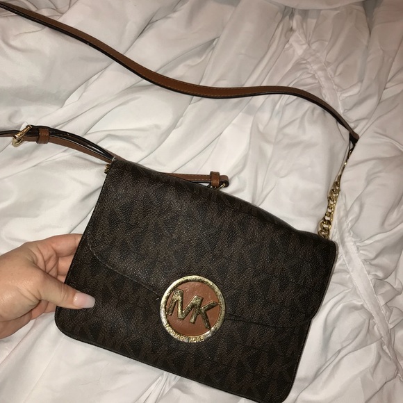 Michael Kors crossbody - Picture 2 of 5